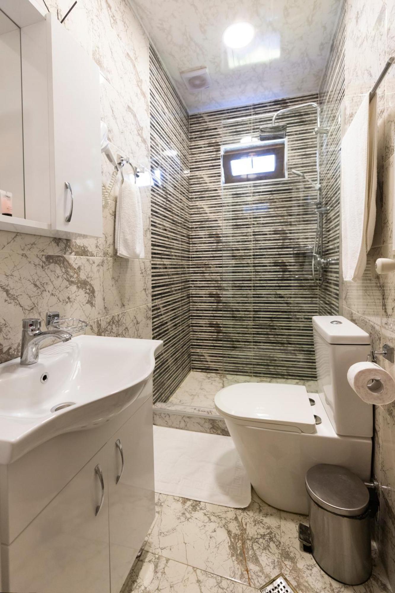 Hestia Boutique Hotel Гори Экстерьер фото