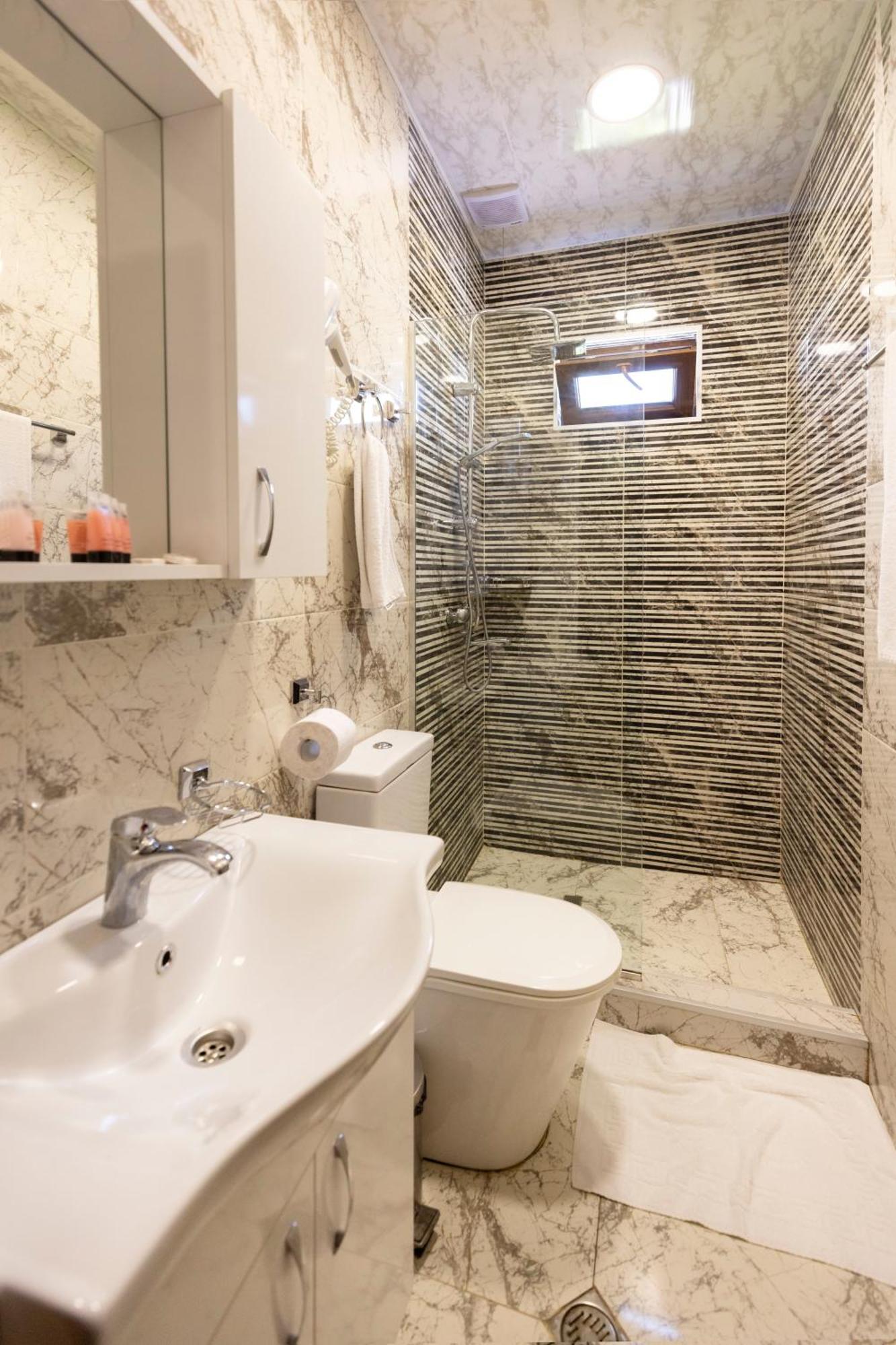 Hestia Boutique Hotel Гори Экстерьер фото