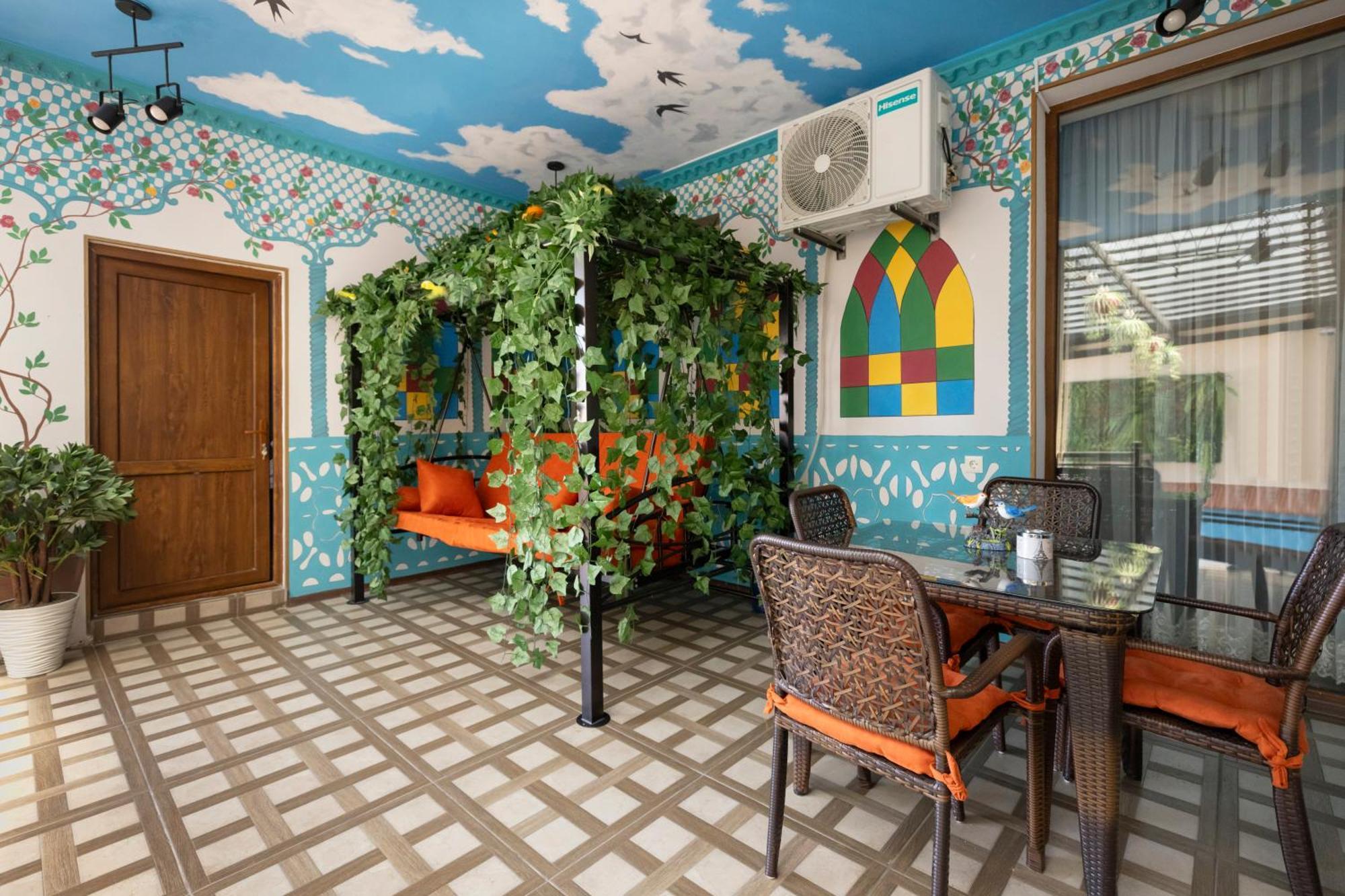 Hestia Boutique Hotel Гори Экстерьер фото